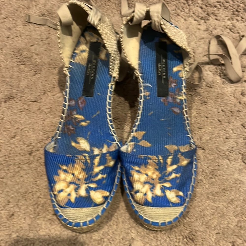 Pre own originally Max Mara weekend shoes